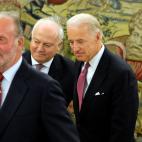 Con el ministro de Exteriores Moratinos y el rey Juan Carlos (2010)