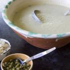 El acompañamiento de almendras y alcaparras le da un sabor muy especial. La receta la puedes leer aquí.