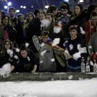 Centenares de personas, en la plaza de España de Barcelona