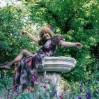 5c8a4705250000e203c8d494