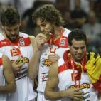 5c8a4b742000009d036ef8c1