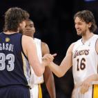 5c8a4b75360000ba1a6b4a81