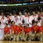 5c8a4b76250000580680f51c