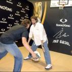 5c8a4b77360000c81a6b4a8c