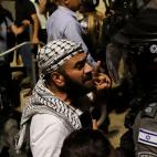 6098d150220000094ff06ab9