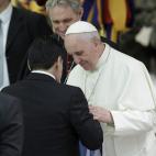 5c8b212f2000009e0470384b