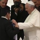 5c8b21312300000401242f6d