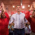 Pedro Sánchez abre la campaña electoral en Sevilla, con Susana Díaz y María Jesús Montero