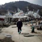 Miles de de ellos continuarán sin poder regresar a sus hogares incluso una década después de la catástrofe. Esto se debe, en muchos casos, a que las autoridades locales no logran encontrar terrenos apropiados para construir viviendas en zona...