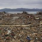 El Gobierno nipón ordenó evacuar total o parcialmente ocho municipios situados a distancias de hasta 30 kilómetros de la central nuclear, y desde entonces unas 70.000 personas continúan si poder volver a sus hogares.