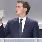 5dc09acc210000954734bef6