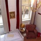 5c8b381c230000d50424659d