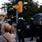 Tensión en la Avenida Diagonal, que ha sido cortada