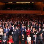 Ovación de los presentes a Felipe VI y la princesa Leonor
