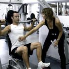 No están de adorno y tan importantes son para que te enseñen a usar las máquinas como para que te ayuden a organizar tus entrenamientos. Así le sacarás el máximo partido a tu tiempo de gimnasio y evitarás lesiones. "La mayoría de la gent...