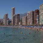 Se mantiene en ligeras subidas del 0,7% este mes. El descenso del -15,0% de su principal mercado, Reino Unido, se compensa con incrementos significativos en Francia, Alemania e Italia.