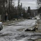 Cad&aacute;veres de civiles ucranianos, algunos maniatados, en Bucha, a las afueras de Kiev