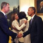 Los reyes han estrechado mucho las relaciones con el presidente de Estados Unidos, Barack Obama, y su mujer. Felipe VI y Letizia visitaron EEUU en 2015 y ese mismo verano Michelle Obama pasó parte de sus vacaciones en España. Ya se ha anunciad...