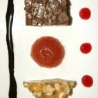 "Saqué la foto en el cafe pub De-Lirio en Benavente y realmente me sorprendió y gusto el choque que resulta el poder disfrutar de la textura gelatinosa y solida, rompiendo totalmente el concepto de beber y disfrutando de otra forma de tomar un...