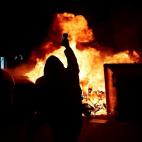 Fuego y barricadas en las protestas de Barcelona