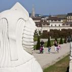 5c8a5bdf360000a61b6b6172