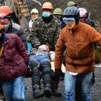 5c8b18ec240000f404a4132f