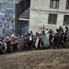 5c8b18ee200000430470214e