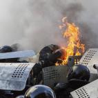 5c8b1900360000a61b6c73d3