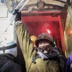 5c8b1903230000dd04241881