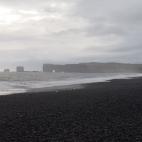 10. Black Sand Beach Vik (ISLANDIA)