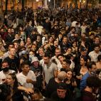 Celebraci&oacute;n en Barcelona tras el fin del estado de alarma.