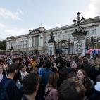 Desde la tarde ya se concentraba una multitud.