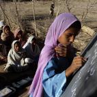 Como parte de un reciente estudio sobre el estatus social de los maestros a lo largo y ancho del mundo, la fundación Varkey Gems realizó un gráfico con el sueldo de los maestros en países de todo el mundo. Según este cuadro, el salario medi...