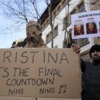 5c8b687f2400000a05a4a402