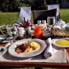 5c8af062360000ba1a6c4ea3