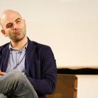 La permanente amenaza de vendetta por culpa del descriptivo libro sobre la mafia napolitana ha hecho que su autor, Roberto Saviano, declarara al dominical alemán Welt am Sonntag que su publicación había destrozado su vida. En 2008, año en qu...