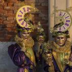 5c8b18422000004504701f0b