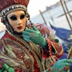 5c8b18422400006c05a41130