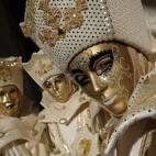 5c8b18462000009e04701f1d