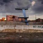 Una piscina vacía y abandonada en La Habana, Cuba, en 2011.