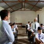 5c8b8210360000a61b6d421b