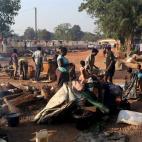 La ciudad capital es muy pobre y muchos de sus habitantes dependen de la ayuda humanitaria. Por si fuera poco, los enfrentamientos sectarios violentos golpean habitualmente la zona.