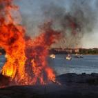 A diferencia del resto de países de Europa, en Finlandia la fiesta se celebra la noche más corta del año y no necesariamente el 23 o 24 de junio. El Juhannus, que se conoce como la fiesta de la luz y la fertilidad, reúne junto al fuego a fin...