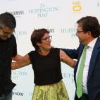 Montserrat Domínguez entre el diputado del PSOE Eduardo Madina (I) y el presidente de Extremadura, Guillermo Fernández Vara (D)