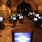 Probablemente, el espacio más alternativo que puedas encontrar en la capital. El antiguo edificio de la Real Fábrica de Tabacos, que data del siglo XVIII, es ahora uno de los espacios más modernos y multiculturales de Madrid. Podrás encontra...