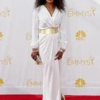 5c8b1883240000f404a411e8