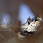 5c8b1996230000d5042419cf