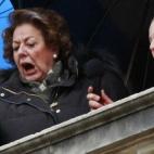 ¿Para qué continuar con el sistema actual de elección de alcalde si puedes cambiar la ley a pocos meses de las elecciones para premiar al partido más votado e impedir coaliciones con más apoyos? Vale, es una pregunta muy larga, pero tambié...