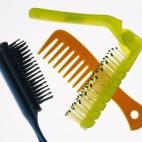 Hay que tener mucho cuidado con los productos capilares en lo que a la propagación de piojos se refiere, pero también con las sábanas, almohadas o cojines que haya utilizado previamente una persona infectada, según el CDC.