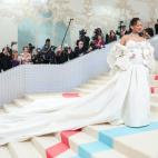 Rihanna, de Valentino